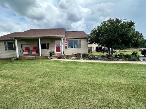 777 Arnett Grove Rd, Glasgow, KY, 42141-8520 | Card Image