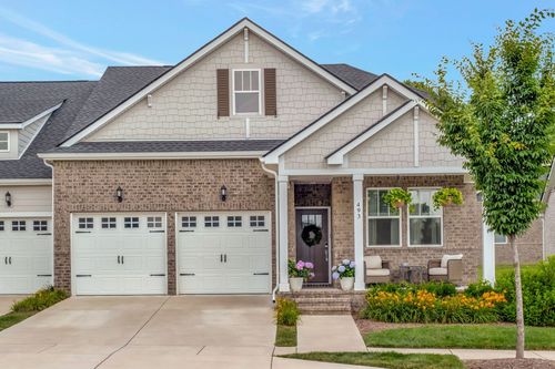 493 Golden Meadow Ln, Hendersonville, TN, 37075-1561 | Card Image