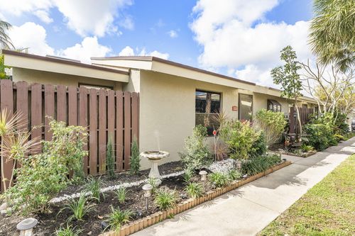 153 Meadows, Boynton Beach, FL, 33436 | Card Image