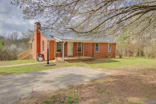 1050 Liberty Rd, Danville, AL, 35619-6061 | Card Image