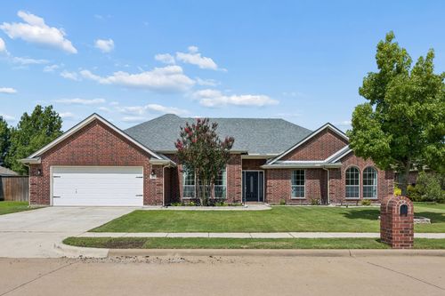 671 Stefhanie Dr, Celina, TX, 75009-5599 | Card Image