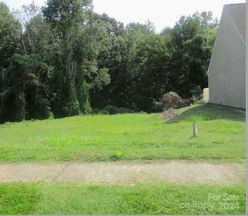 95-1905 9th St Nw, Hickory, NC, 28601-1209 | Card Image