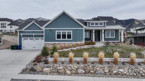 86 S 950 E, Hyde Park, UT, 84318-3577 | Card Image