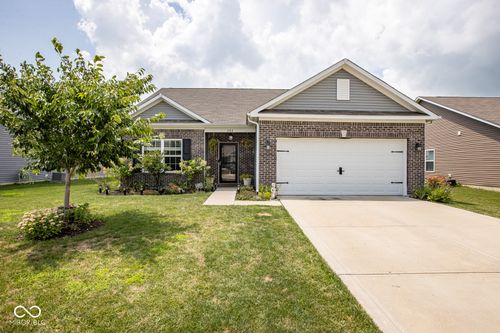 204 Sawdust Trl, Greenfield, IN, 46140-2951 | Card Image