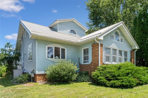 45 7th Ave Se, Oelwein, IA, 50662-2346 | Card Image