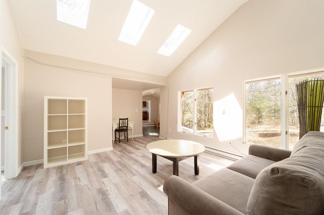 8 Seeley St, House other with 3 bedrooms, 1 bathrooms and null parking in Sandown NH | Image 16