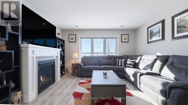 273 Lake Breeze Dr, House other with 2 bedrooms, 2 bathrooms and 3 parking in Goderich ON | Image 17