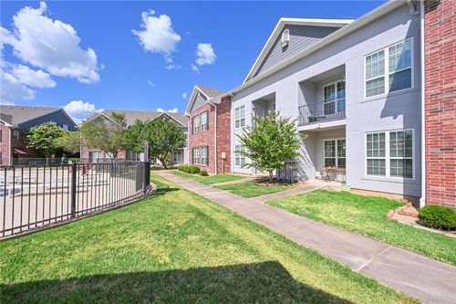 407-801 Luther St W, College Station, TX, 77840-2892 | Card Image