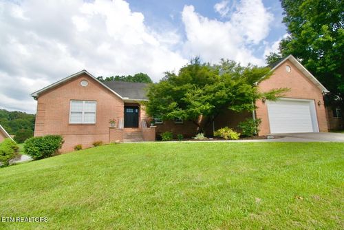 120 Windsor Dr, Maryville, TN, 37803-6566 | Card Image