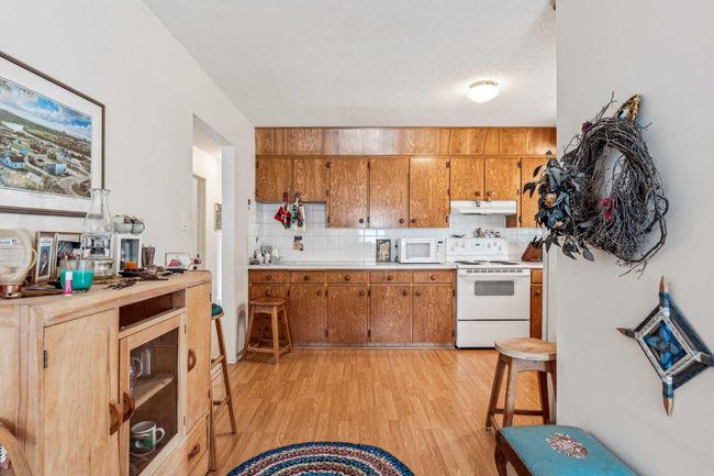 201 11 Ave Sw, House other with 4 bedrooms, 2 bathrooms and 4 parking in High River AB | Image 12
