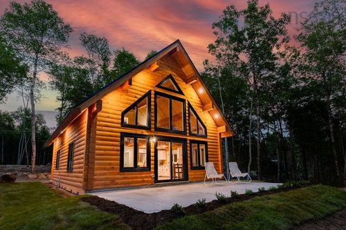 21 Phoenix Lane, Vaughan, NS, B0N2T0 | Card Image