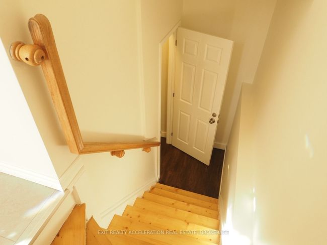 1302 Brackenwood Cres, House attached with 4 bedrooms, 2 bathrooms and 1 parking in Kingston ON | Image 25
