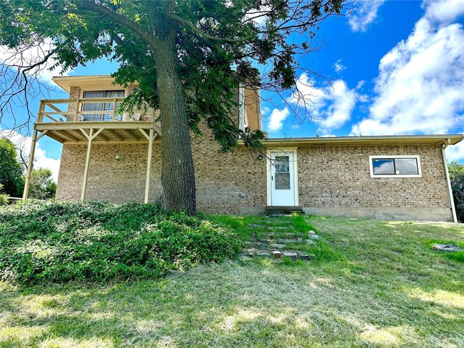 500 Apache Trl, House other with 3 bedrooms, 3 bathrooms and null parking in Comanche TX | Image 10