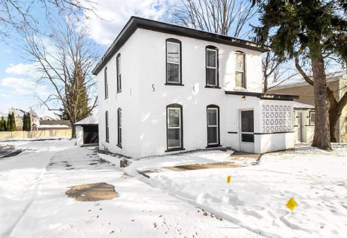 70372 N Main St, Richmond, MI, 48062-5722 | Card Image