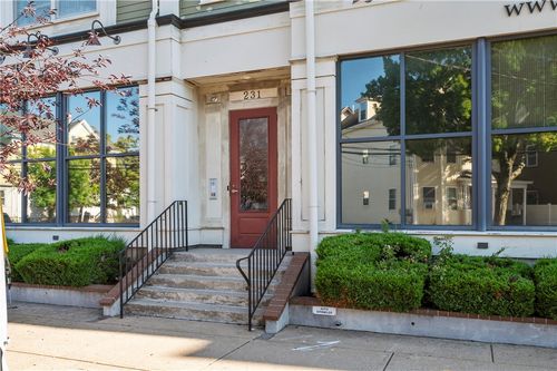 unit-r05-231 Douglas Ave, Providence, RI, 02908-3767 | Card Image