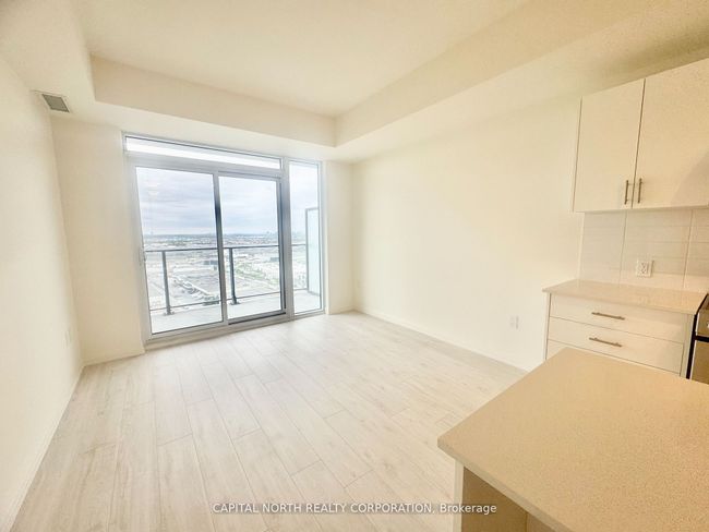 2306 - 8960 Jane St, Condo with 1 bedrooms, 2 bathrooms and 1 parking in Concord ON | Image 10