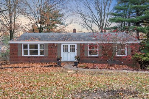 140 E Edgewood Dr, Canonsburg, PA, 15317-3342 | Card Image