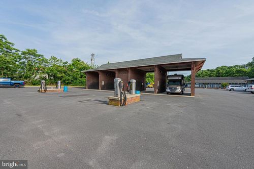 16-9928 Old Ocean City Blvd, BERLIN, MD, 21811-1122 | Card Image