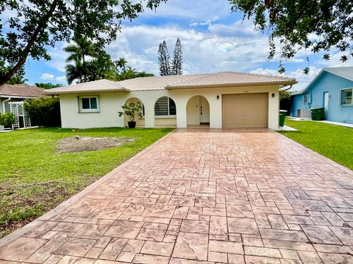 8205 Nw 106th Ave, Tamarac, FL, 33321-1106 | Card Image