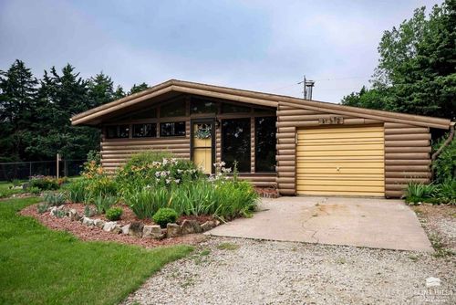 11312 Rimrock Dr, Manhattan, KS, 66503-9115 | Card Image