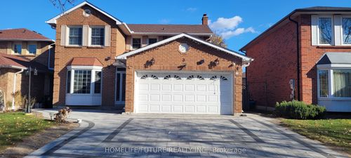bsmt-3 Parade Sq, Scarborough, ON, M1C3T4 | Card Image