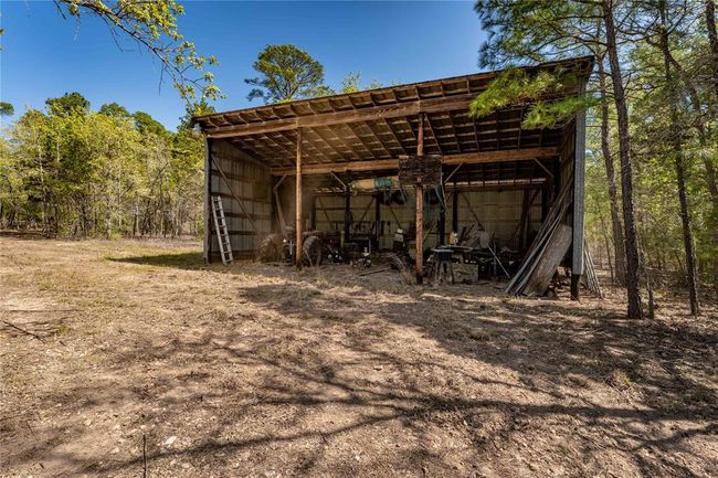 5611 S Us Highway 77, Home with 0 bedrooms, 0 bathrooms and null parking in Warda TX | Image 13