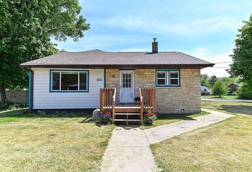 3023 Graydon Avenue, East Troy, WI, 53120 | Card Image