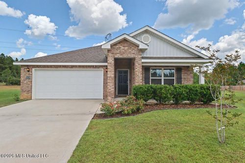 18558 Oak Bay Dr, Biloxi, MS, 39532-4565 | Card Image