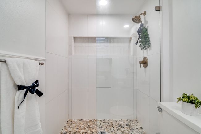 13660 Purple Sage Rd, House other with 3 bedrooms, 2 bathrooms and null parking in Dallas TX | Image 24