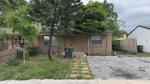 4754 Chariot Cir, Greenacres, FL, 33463-5317 | Card Image