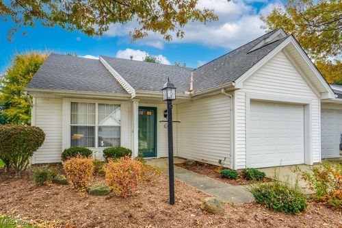 1111 Lake Meadow Ln, Brunswick, OH, 44212-5303 | Card Image