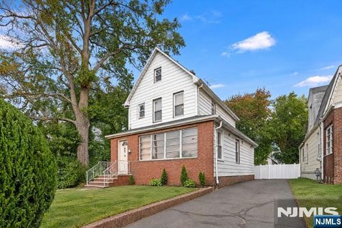 172 Prospect Street, Nutley, NJ, 07110 | Card Image