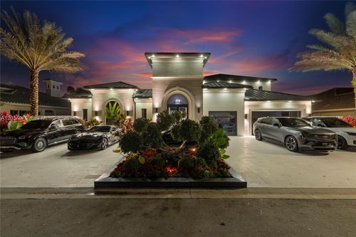 541 Enclave Cir E, Pembroke Pines, FL, 33027-1215 | Card Image