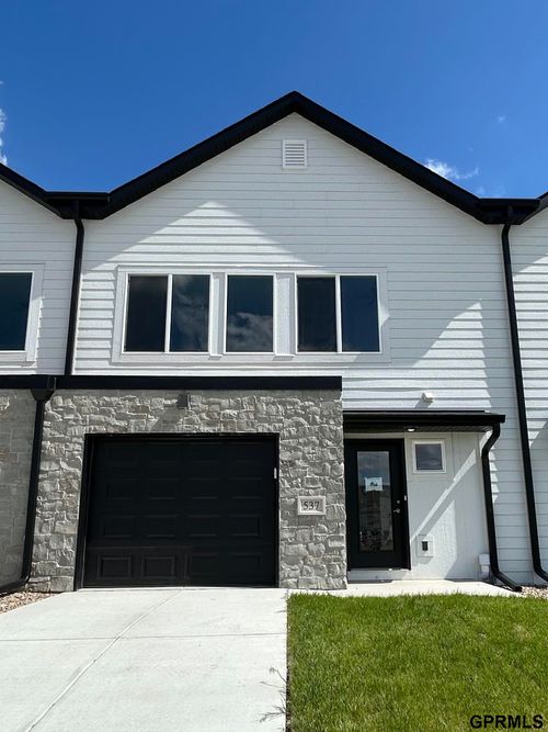 537 W Corsac Rd, Lincoln, NE, 68523 | Card Image