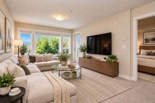 311-9422 Victor Street, Chilliwack, BC, V2P0B8 | Card Image