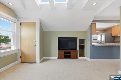41 Beekman St, Bloomfield, NJ, 07003-3801 | Card Image