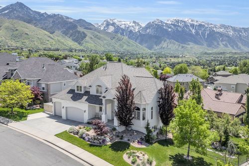2680 Bridgeport Ave, Cottonwood Heights, UT, 84121-5603 | Card Image