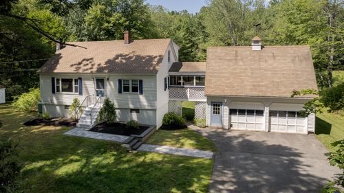 32 Jenkins Rd, Lee, NH, 03861-6511 | Card Image