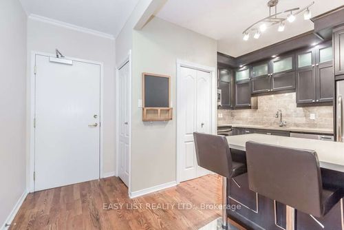 1001-393 King Street W, Toronto, ON, M5V3G8 | Card Image