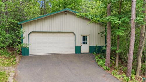 2016 Rice Lake Rd, Duluth, MN, 55811-4822 | Card Image