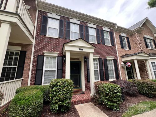 215 N Faulkner Way, Davidson, NC, 28036-8138 | Card Image