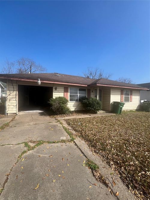 3121 Nita Street, Houston, TX, 77051 | Card Image