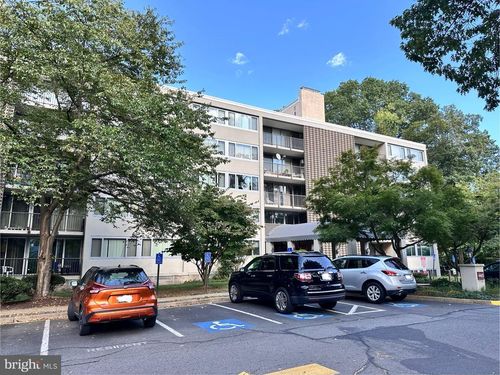 apt-1-4415 Briarwood Ct N, ANNANDALE, VA, 22003-4783 | Card Image