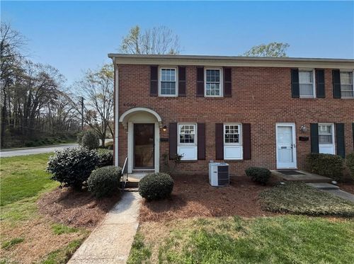 a-4050 Huntingreen Ln, Winston-Salem, NC, 27106-4395 | Card Image