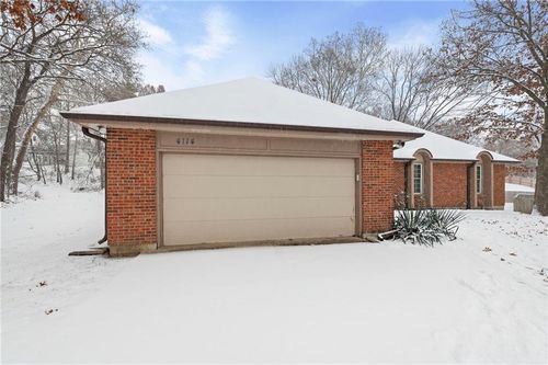 4114 Nw 73rd St, Kansas City, MO, 64151-1824 | Card Image