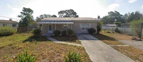 12106 Patrick St, Dade City, FL, 33525-6035 | Card Image