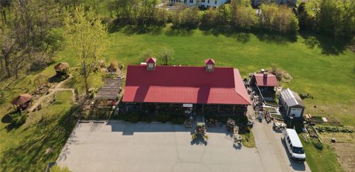 495 Miller Rd, Hiawatha, IA, 52233-4705 | Card Image