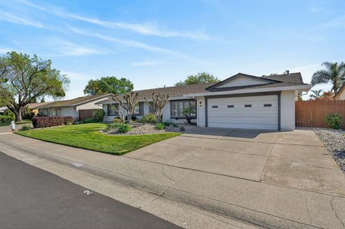 8724 Oconnell Court, Elk Grove, CA, 95624 | Card Image