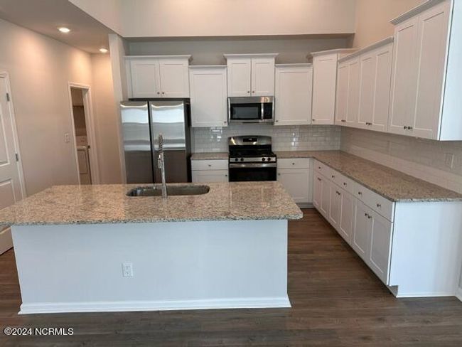 7877 N Balfour Dr Nw, House other with 3 bedrooms, 2 bathrooms and 3 parking in Calabash NC | Image 9