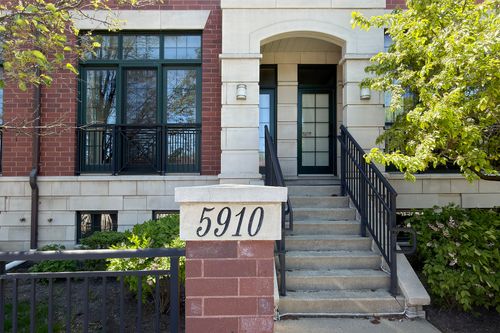 5910-5910 Nw Northwest Highway Highway, Chicago, IL, 60631 | Card Image